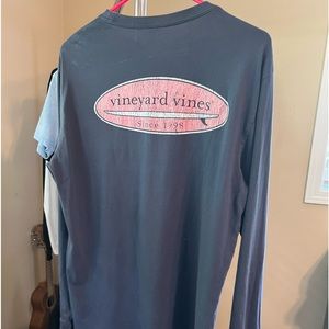 Vineyard Vines Blue Long Sleeve Tee with pink accents. Men’s size Small